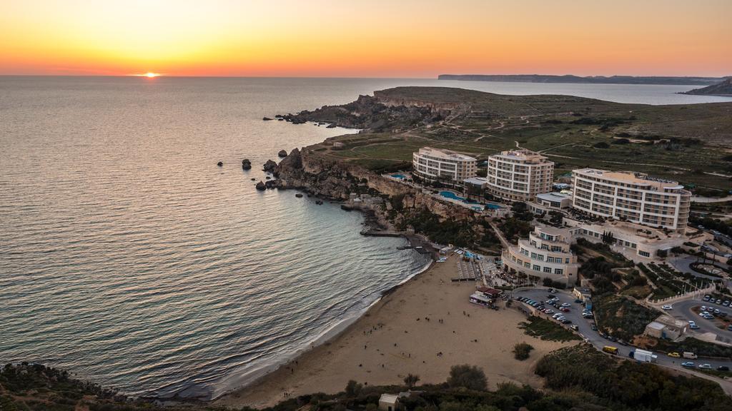 Blue Harbour 2 Bedroom Seafront Apartments With Large Terrace With Spectacular Sea Views - By Getawaysmalta St Paul's Bay Zewnętrze zdjęcie