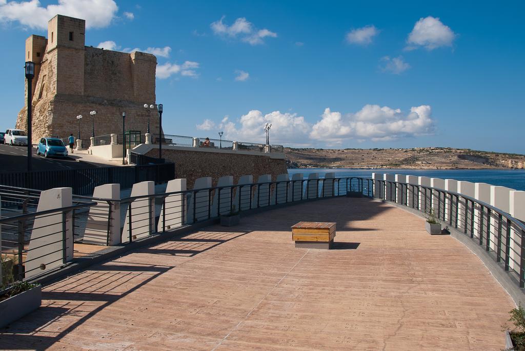 Blue Harbour 2 Bedroom Seafront Apartments With Large Terrace With Spectacular Sea Views - By Getawaysmalta St Paul's Bay Zewnętrze zdjęcie